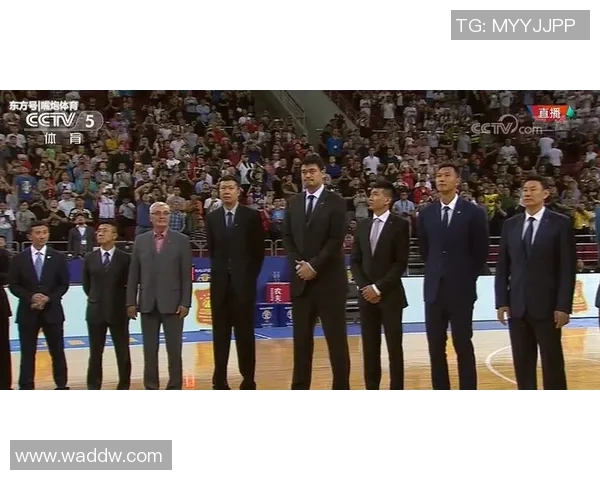 范志毅与姚明重聚回忆往昔共同奋斗的青春岁月与体育精神